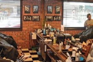 Barber shop di kuala berang, Malaysia