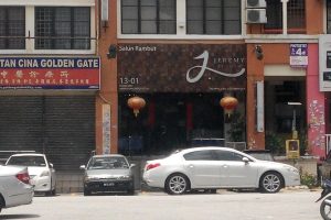 Barber shop di kuala lipis, Malaysia