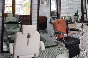 Barber shop di sepang, Malaysia